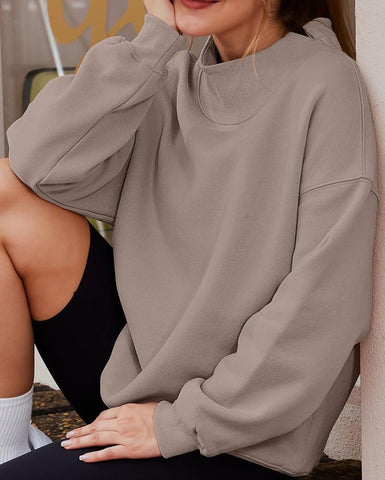 Damska bluza oversize z wycięciem pod szyją Damska bluza oversize z wycięciem pod szyją