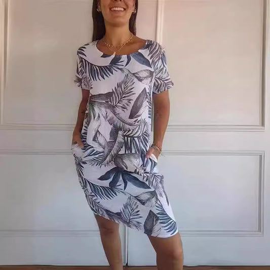 Luźna sukienka z okrągłym dekoltem, bez rękawów i nadrukiem