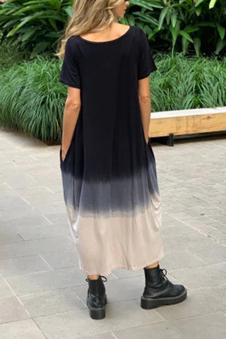 Damska luźna sukienka swobodna z okrągłym dekoltem i kontrastowym wykończeniem