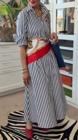 Damska luźna sukienka swobodna z pionowymi paskami i klapami