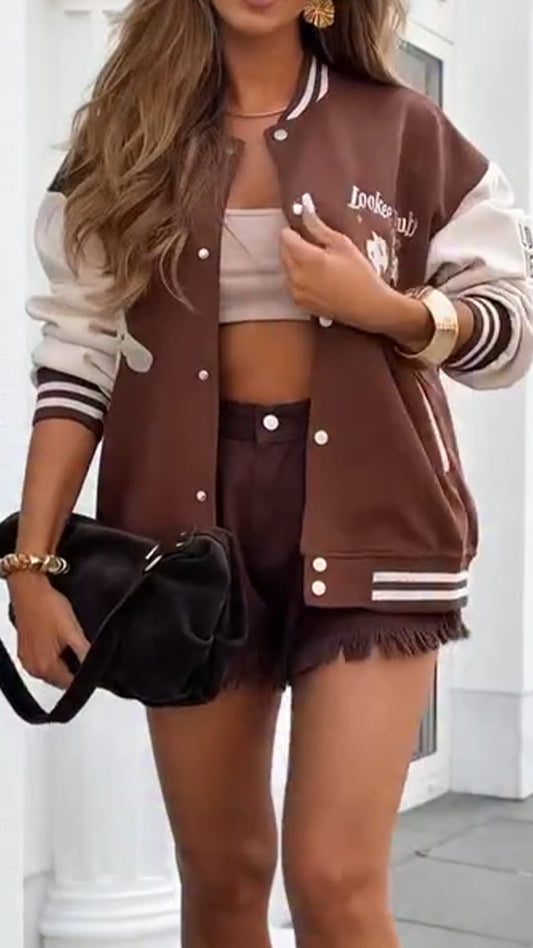 Damska kurtka casualowa z okrągłym dekoltem i nadrukiem na piersiach