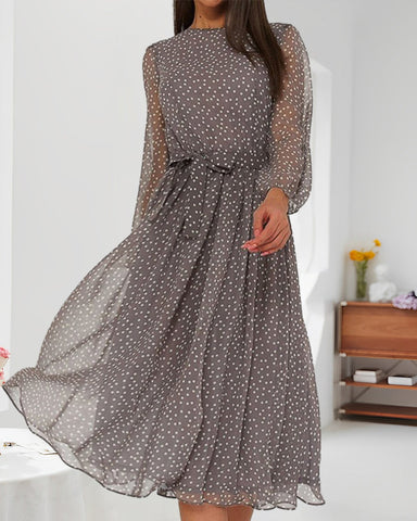 Elegancka sukienka w kropki